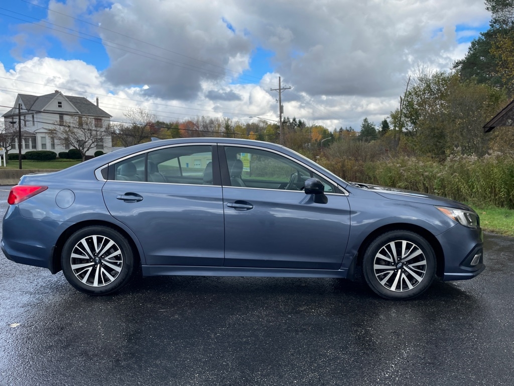 Subaru Legacy  2018