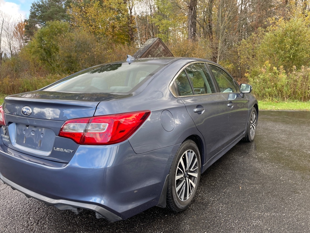 Subaru Legacy  2018