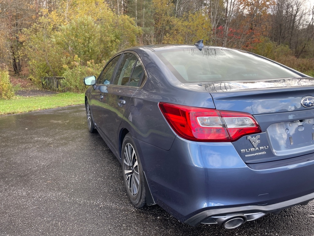 Subaru Legacy  2018