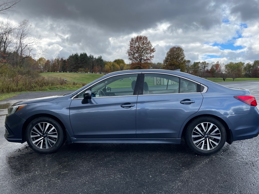 Subaru Legacy  2018