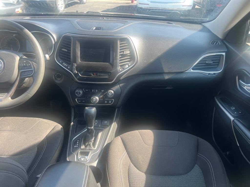 Jeep Cherokee Latitude FWD 2020