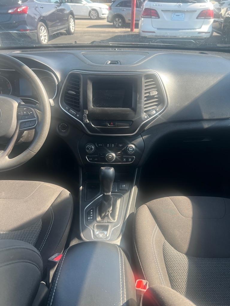 Jeep Cherokee Latitude FWD 2020