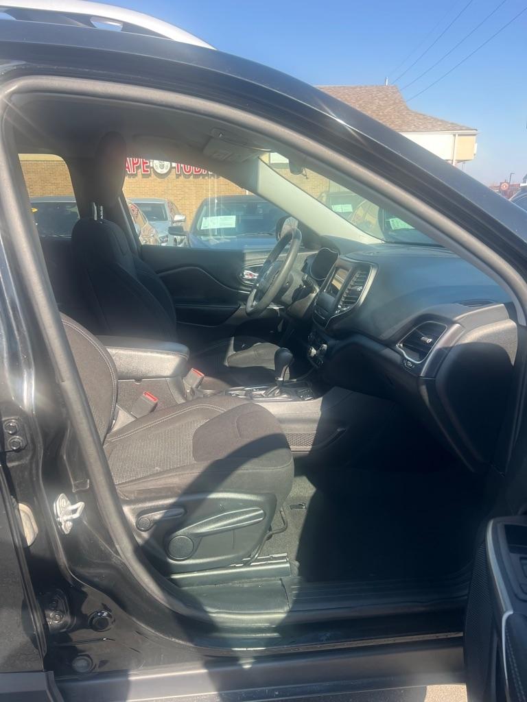 Jeep Cherokee Latitude FWD 2020