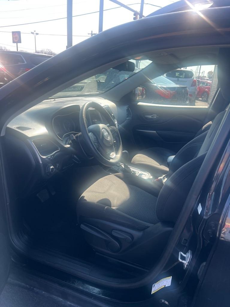 Jeep Cherokee Latitude FWD 2020