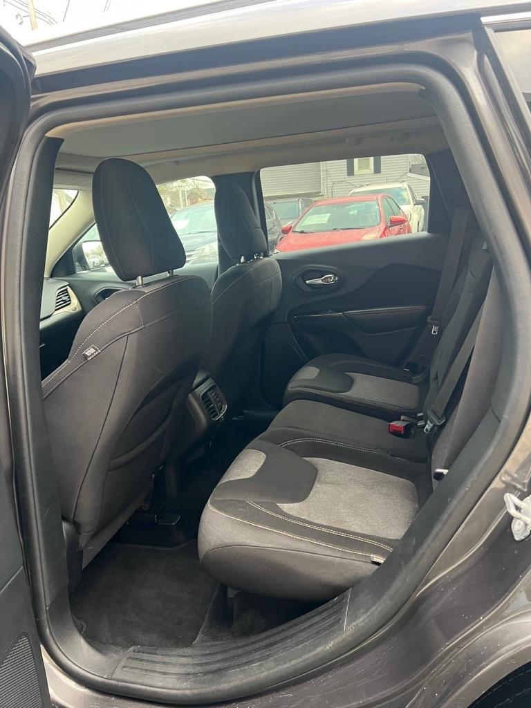 Jeep Cherokee Latitude 4WD 2014