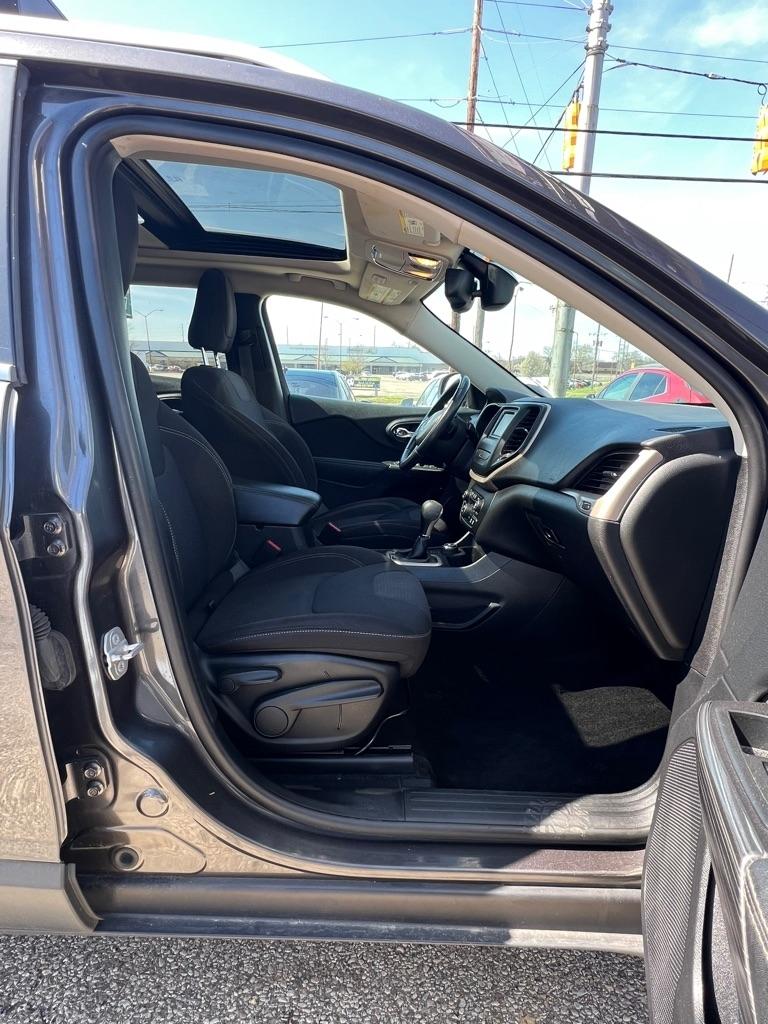 Jeep Cherokee Latitude 4WD 2015