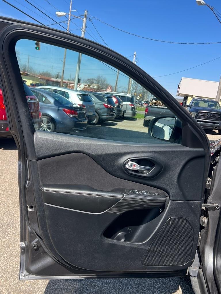 Jeep Cherokee Latitude 4WD 2015