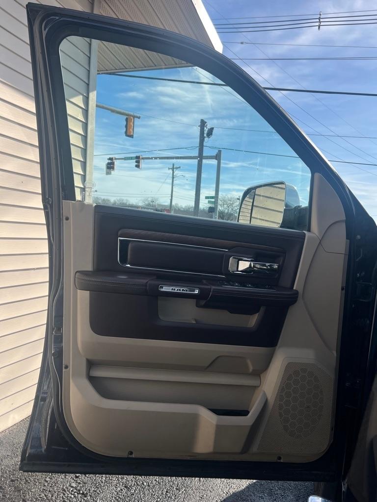 RAM 1500 Longhorn Crew Cab LWB 4WD 2016