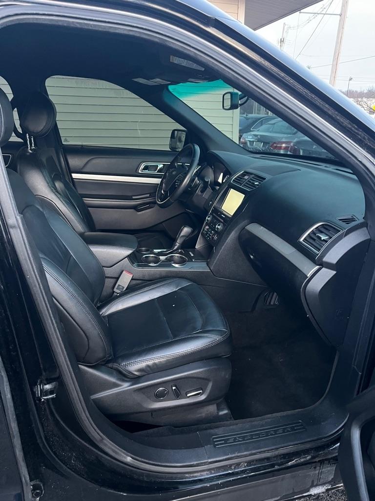 Ford Explorer XLT FWD 2016