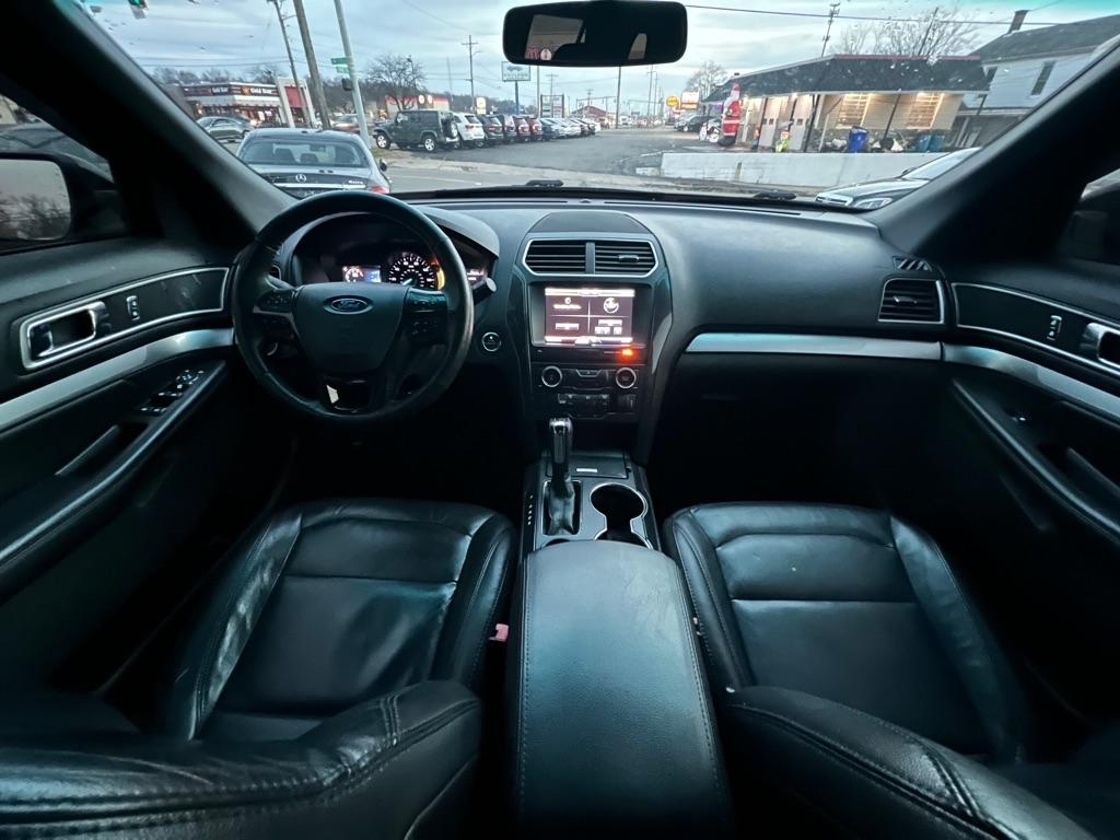 Ford Explorer XLT FWD 2016