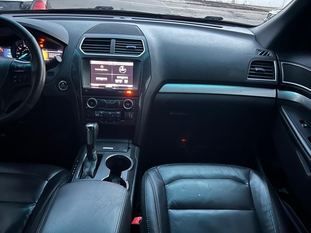 Ford Explorer XLT FWD 2016