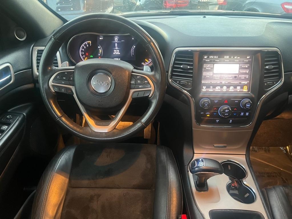 Jeep Grand Cherokee Laredo 4WD 2015