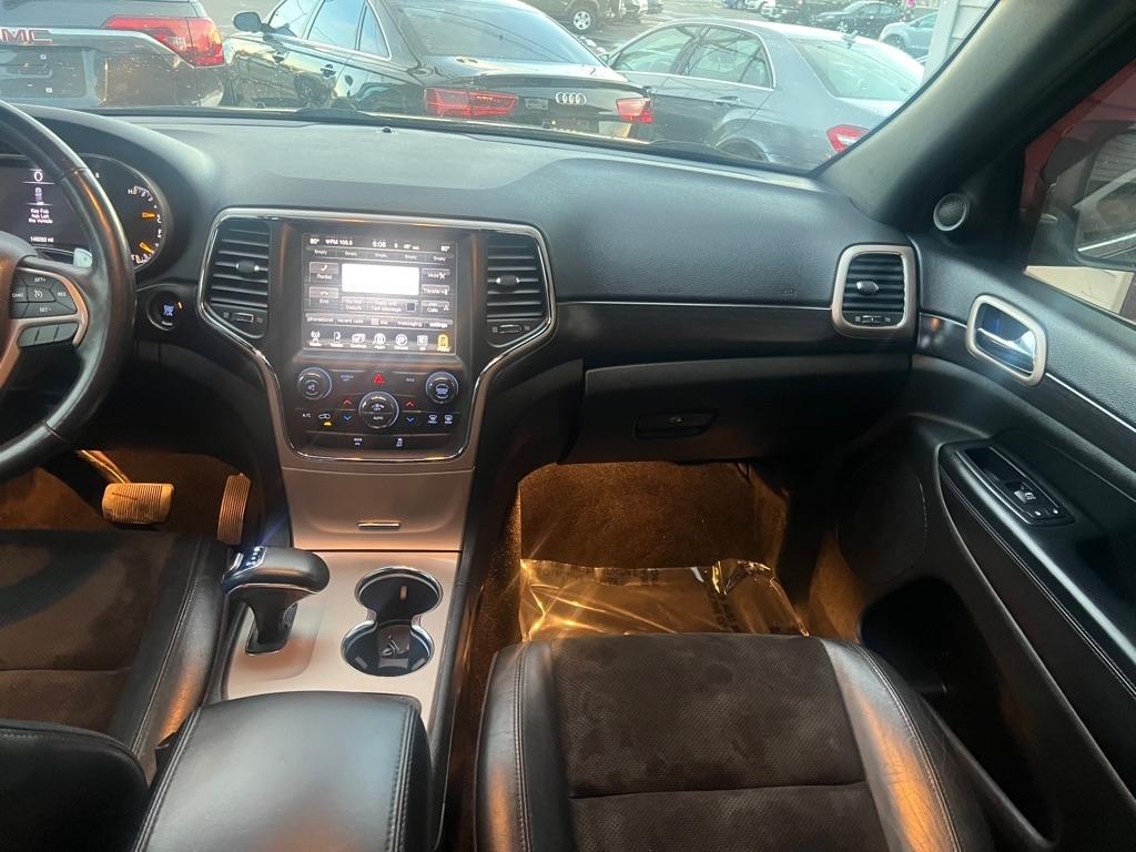 Jeep Grand Cherokee Laredo 4WD 2015