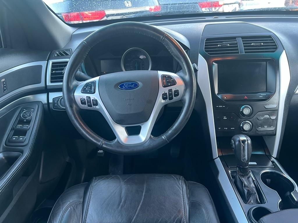 Ford Explorer XLT FWD 2014