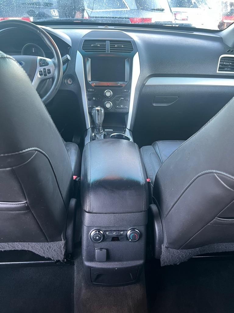 Ford Explorer XLT FWD 2014