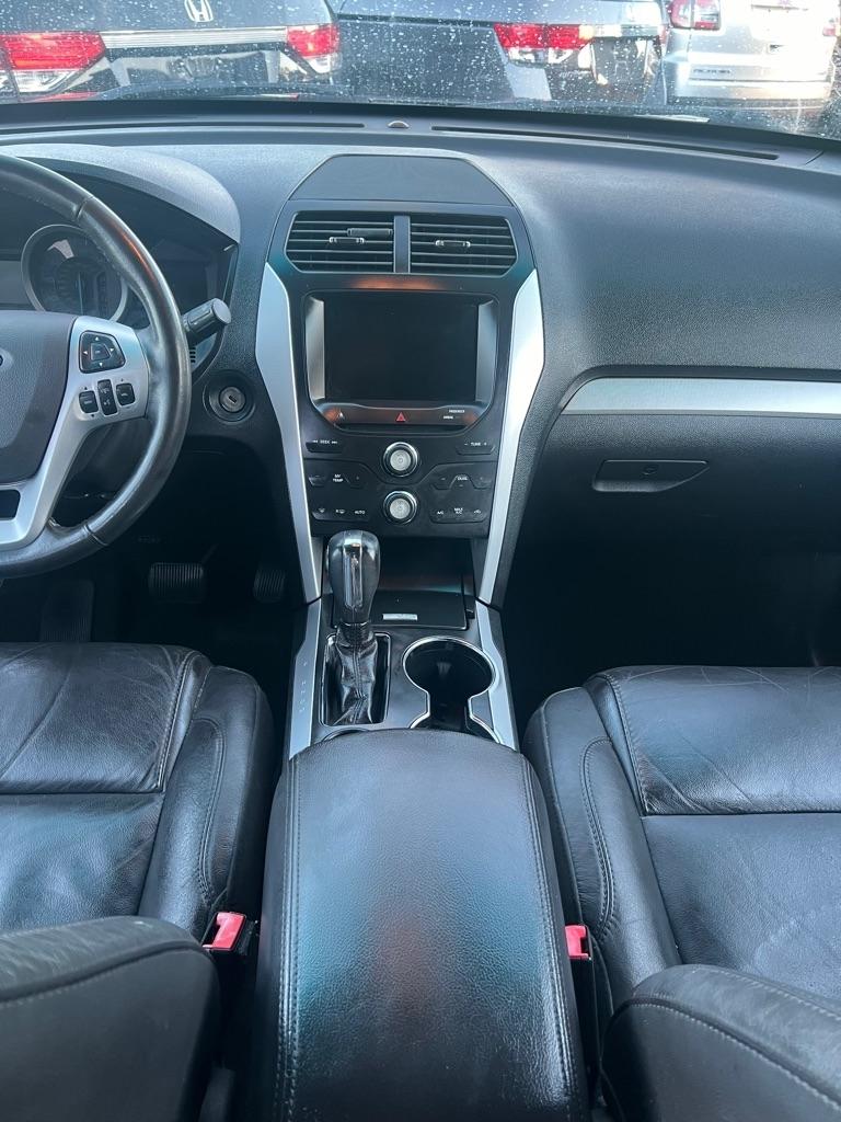 Ford Explorer XLT FWD 2014