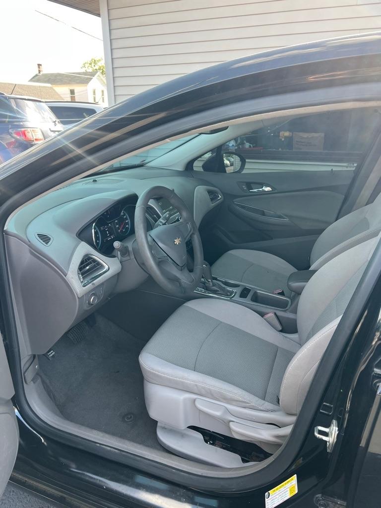 Chevrolet Cruze LS Auto 2017