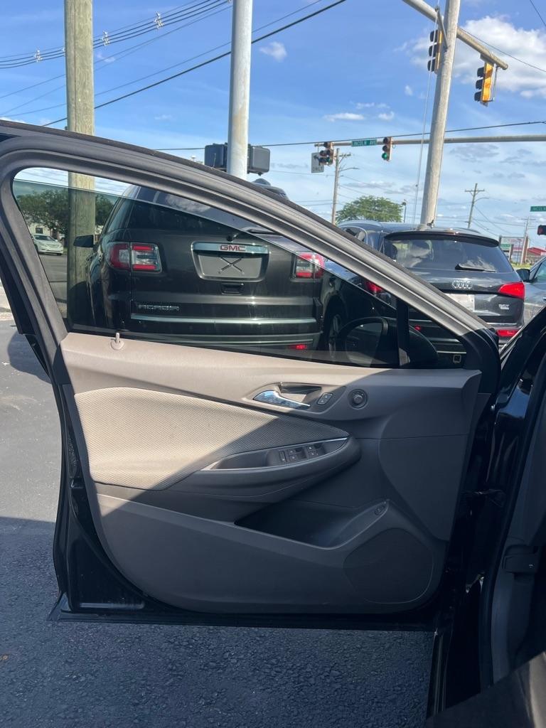 Chevrolet Cruze LS Auto 2017