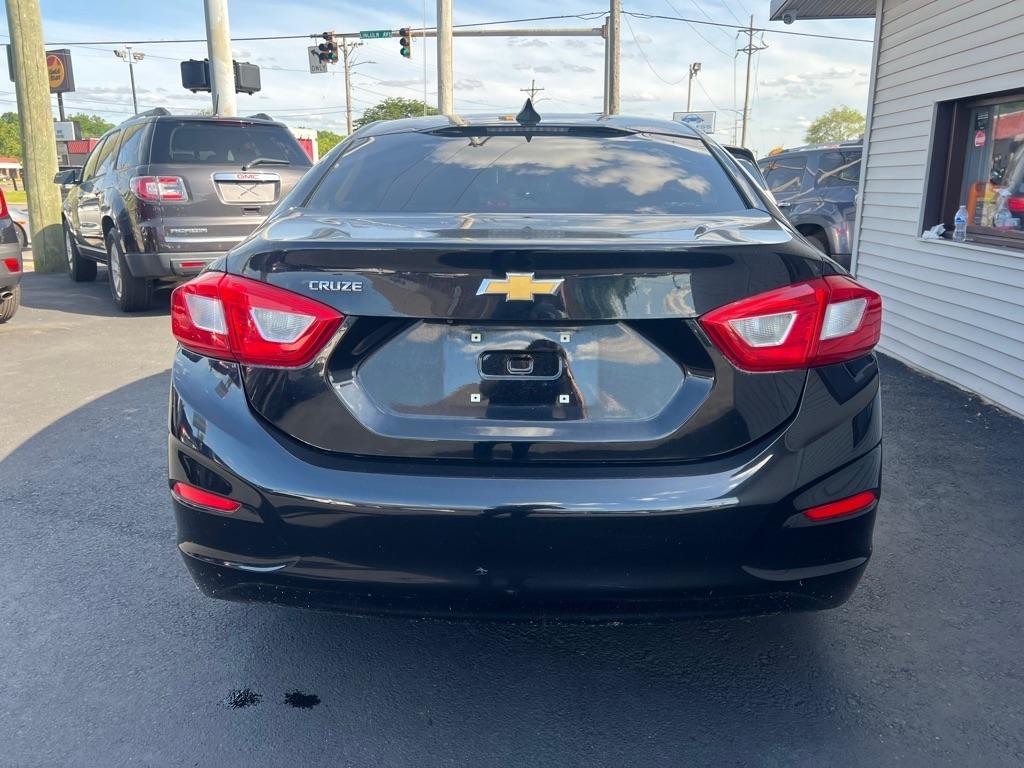 Chevrolet Cruze LS Auto 2017