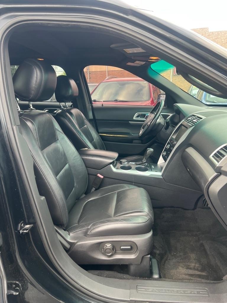 Ford Explorer XLT 4WD 2014