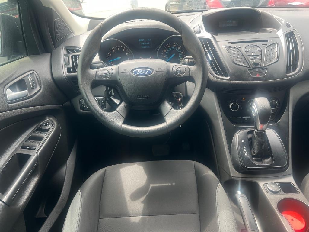 Ford Escape S FWD 2013