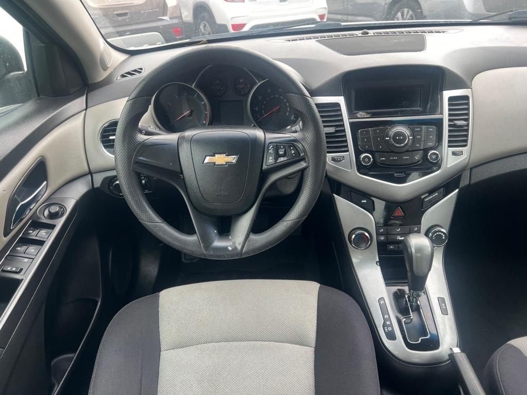 Chevrolet Cruze LS Auto 2015