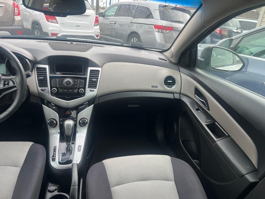 Chevrolet Cruze LS Auto 2015