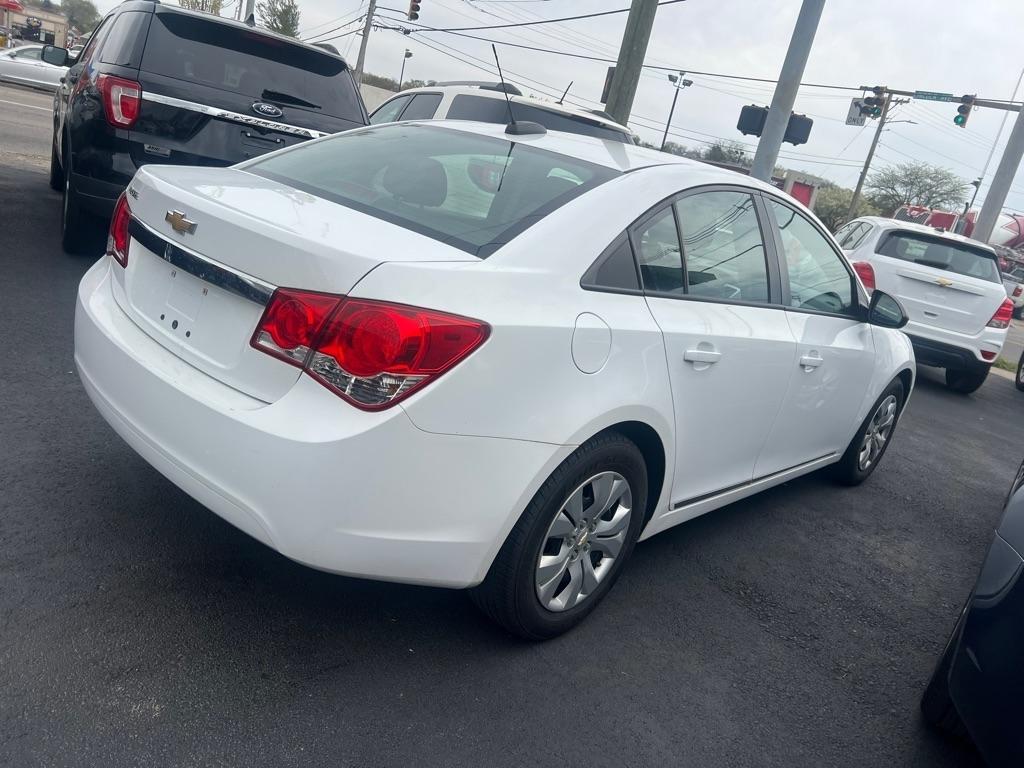 Chevrolet Cruze LS Auto 2015