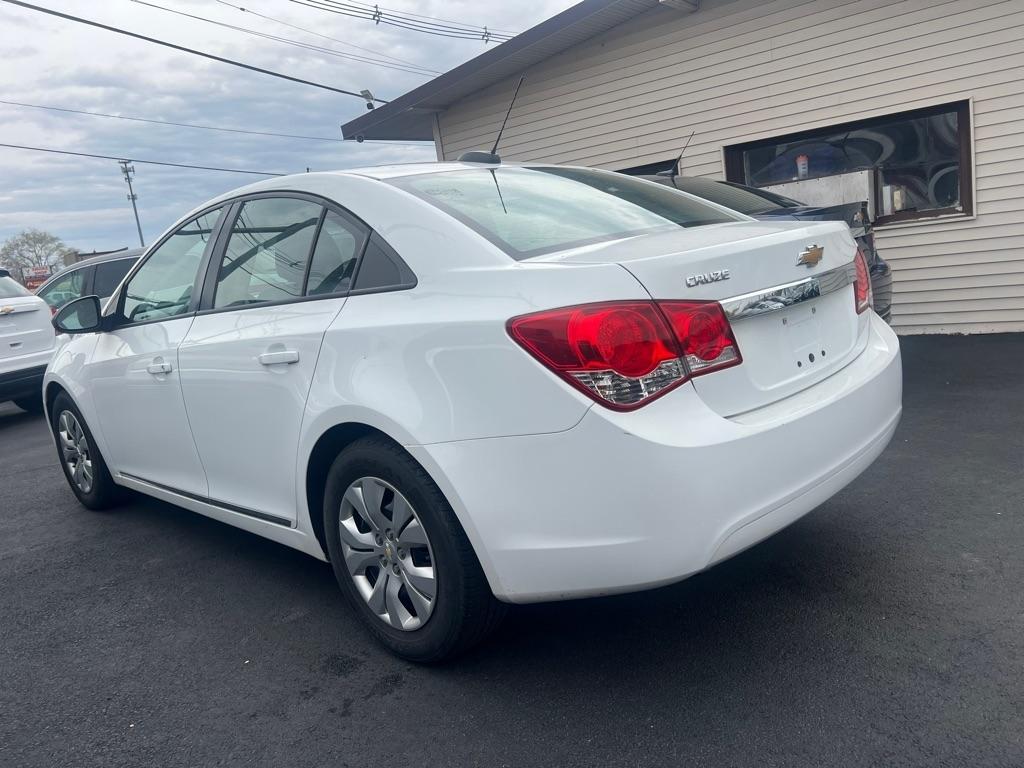 Chevrolet Cruze LS Auto 2015