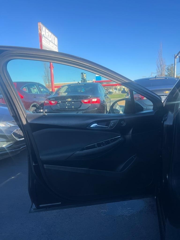 Chevrolet Cruze LS Auto 2018