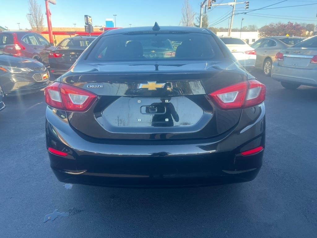 Chevrolet Cruze LS Auto 2018