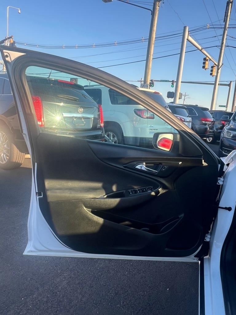 Chevrolet Malibu LS 2018