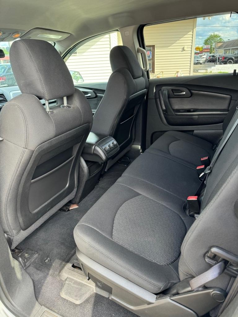 Chevrolet Traverse LT AWD 2011