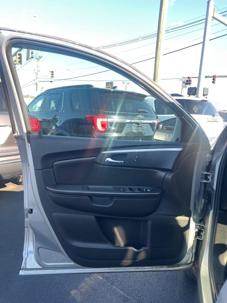 Chevrolet Traverse LT AWD 2011