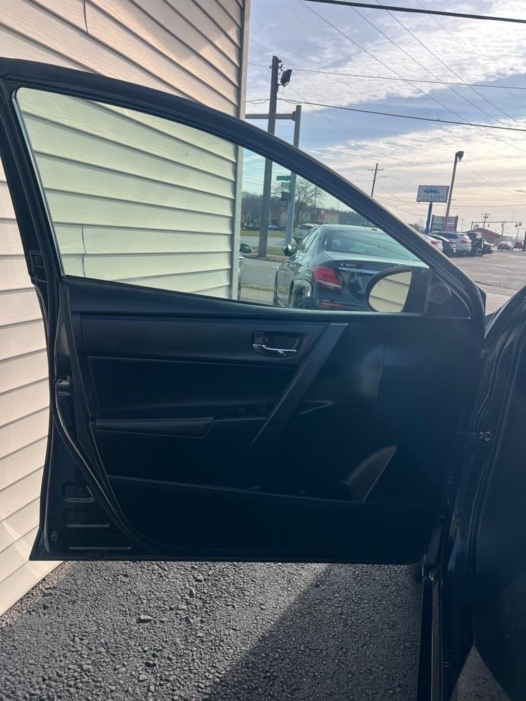 Toyota Corolla L CVT 2018