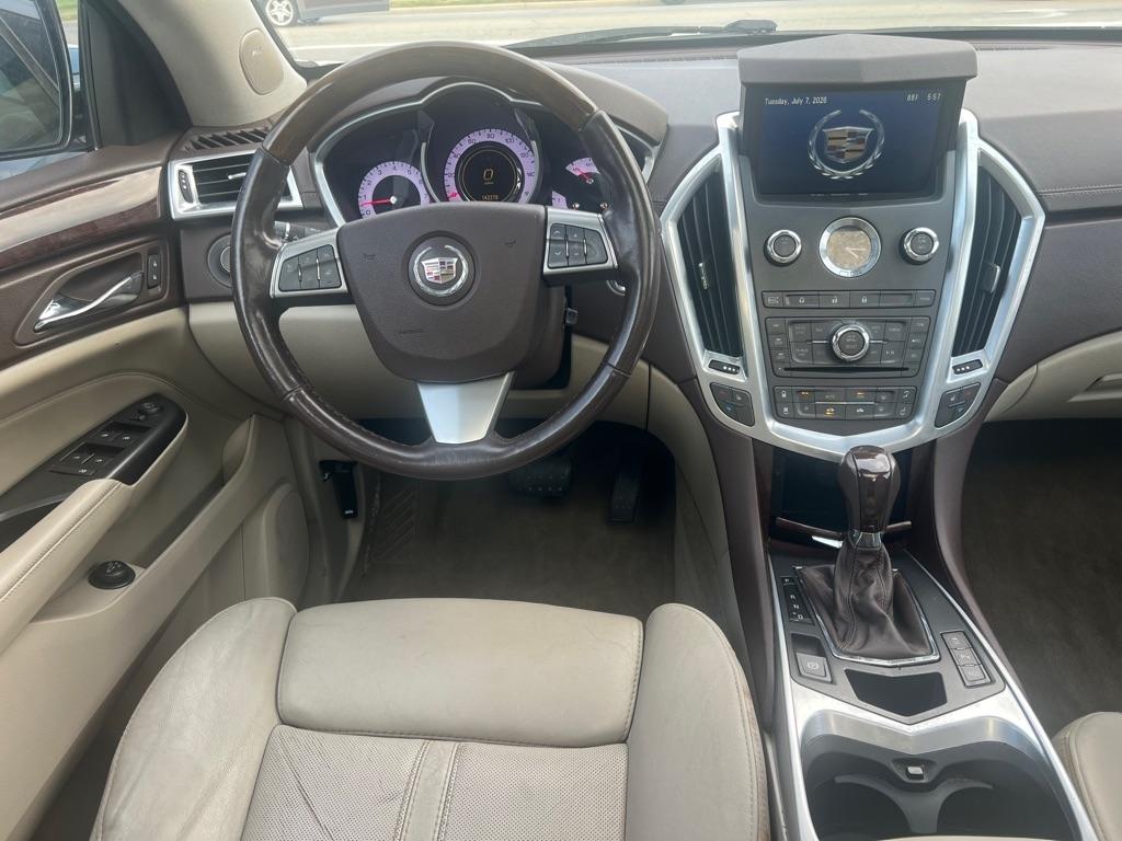 Cadillac SRX Luxury 2012