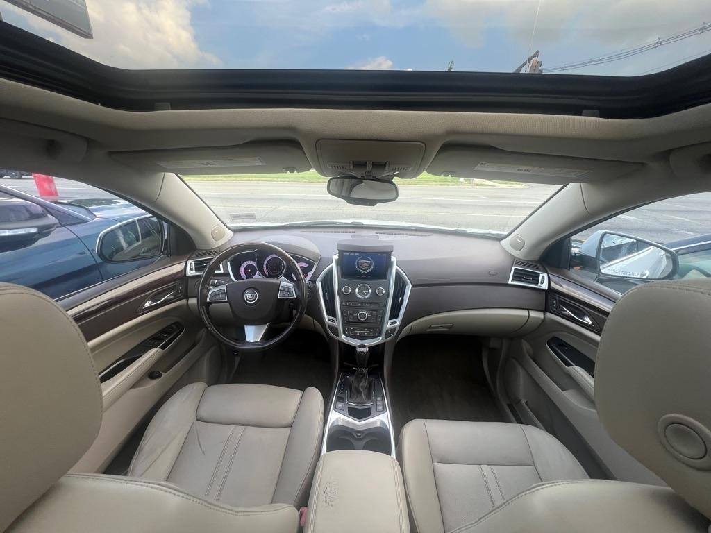 Cadillac SRX Luxury 2012