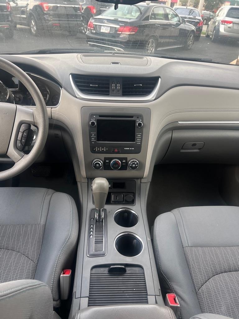 Chevrolet Traverse LS FWD w/PDC 2017