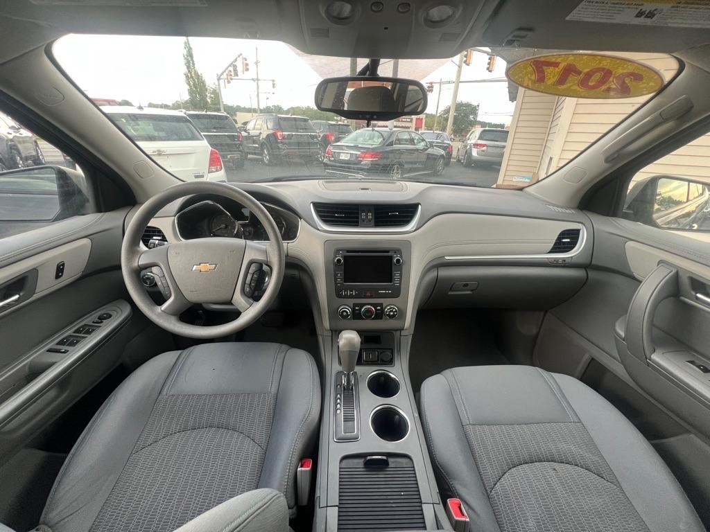 Chevrolet Traverse LS FWD w/PDC 2017