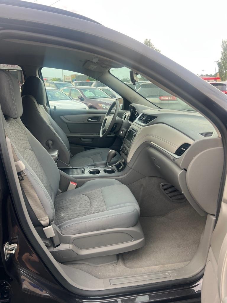 Chevrolet Traverse LS FWD w/PDC 2017