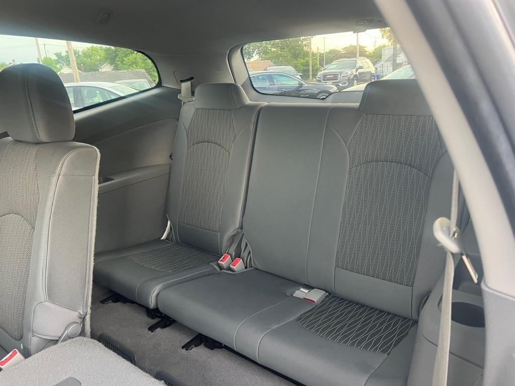 Chevrolet Traverse LS FWD w/PDC 2017