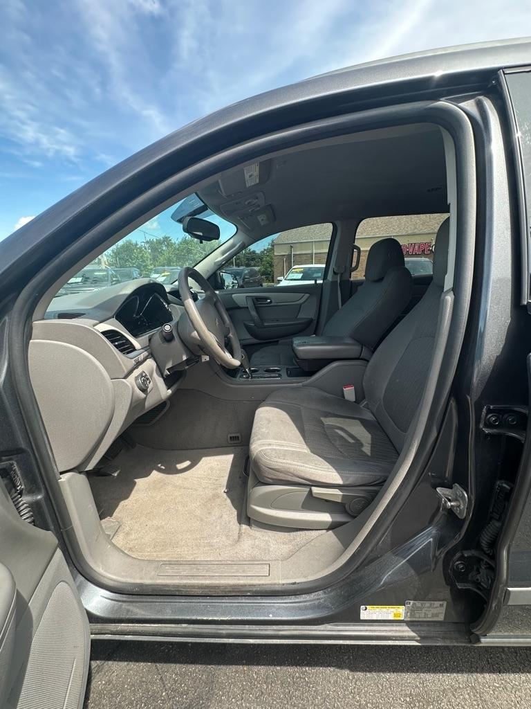 Chevrolet Traverse LS FWD w/PDC 2014