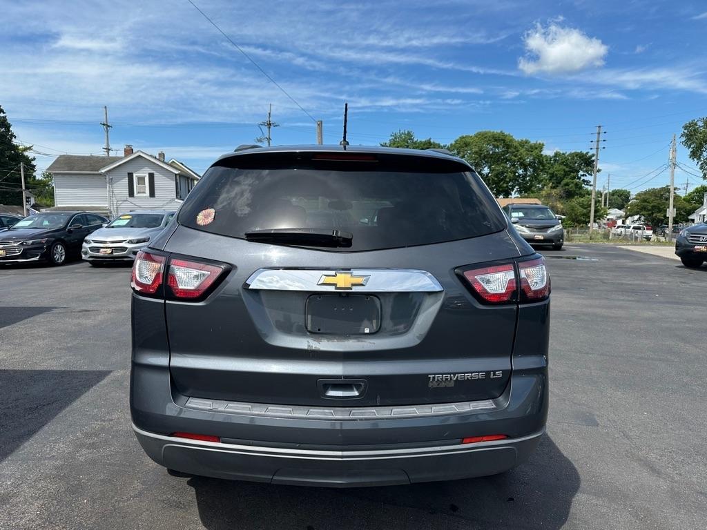 Chevrolet Traverse LS FWD w/PDC 2014