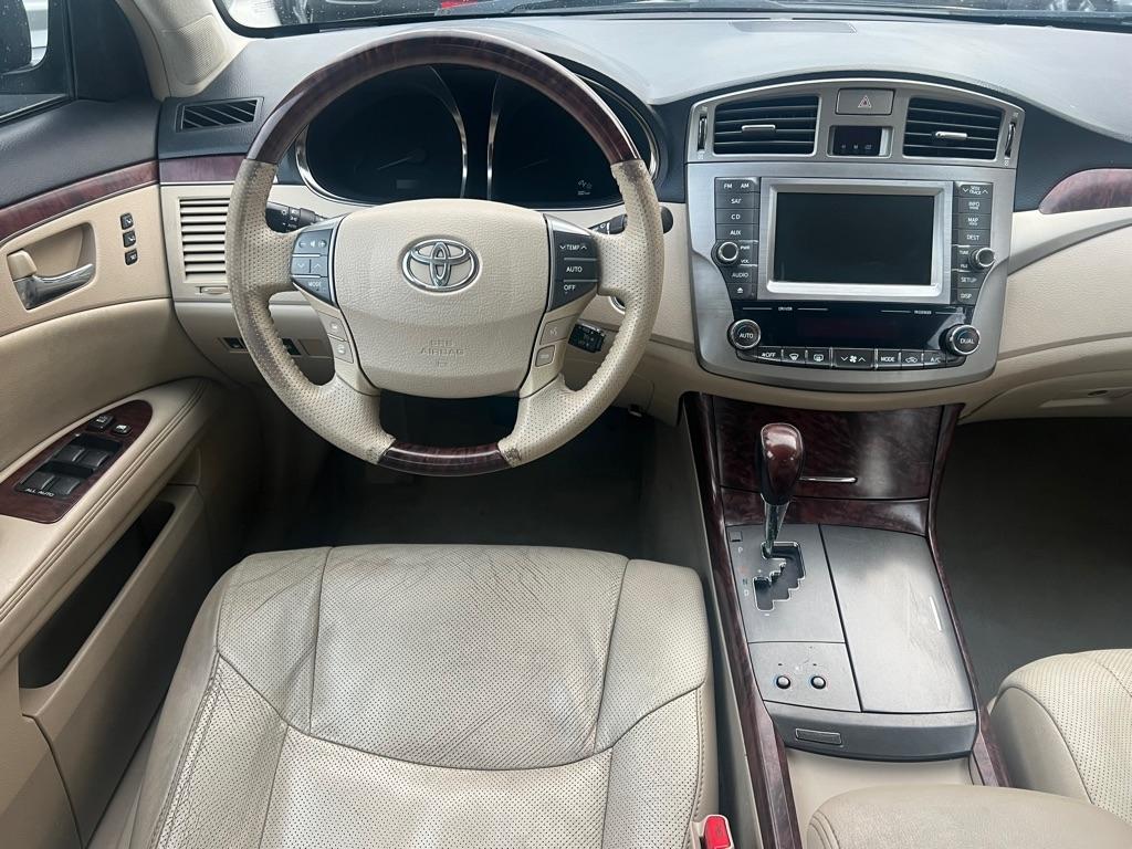 Toyota Avalon Base 2012