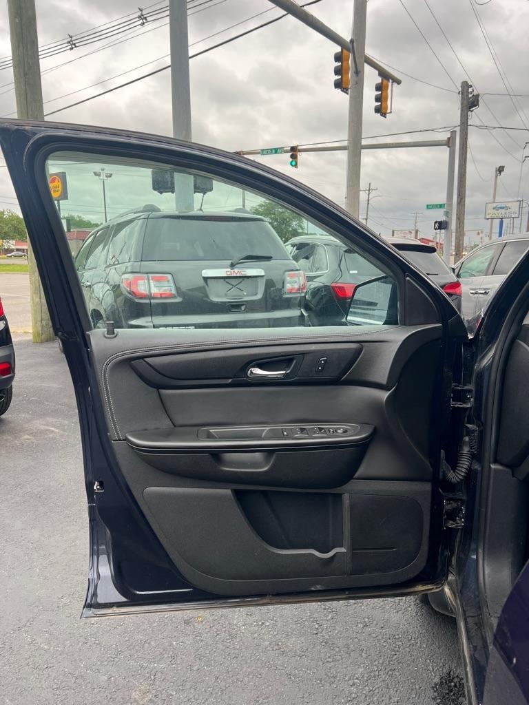 Chevrolet Traverse 1LT FWD 2016