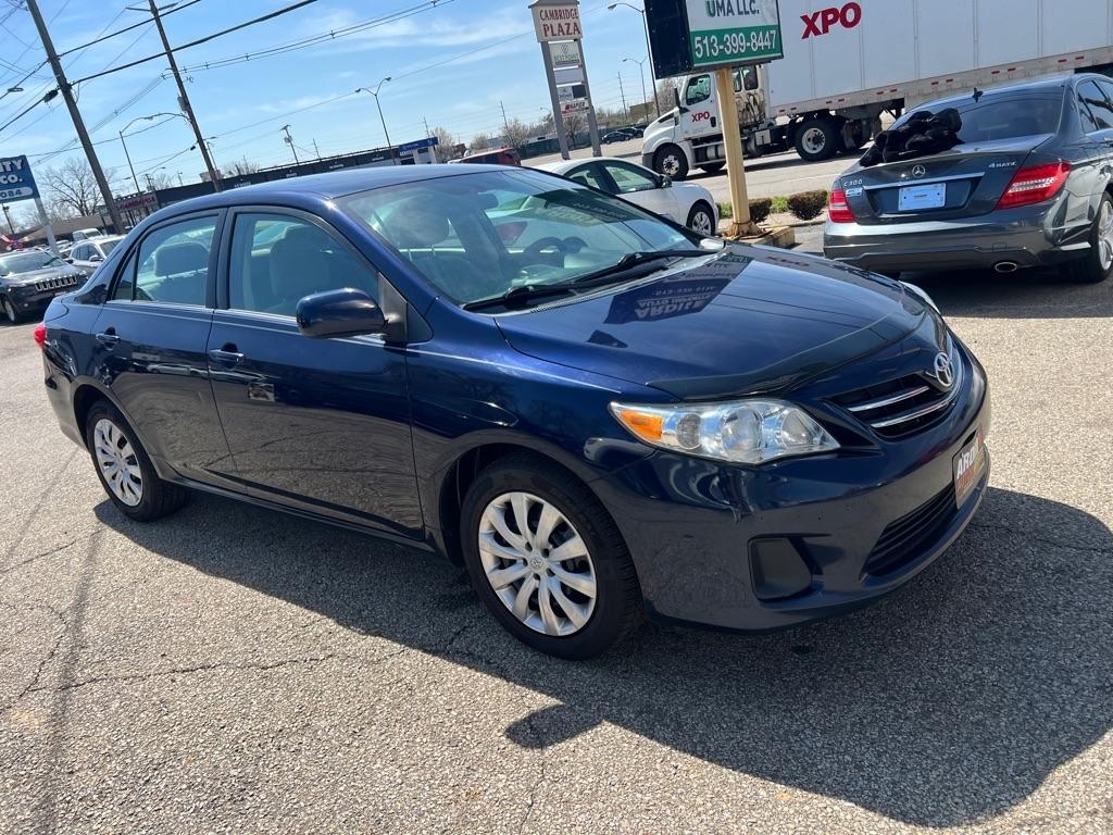 Toyota Corolla S 5-Speed MT 2013