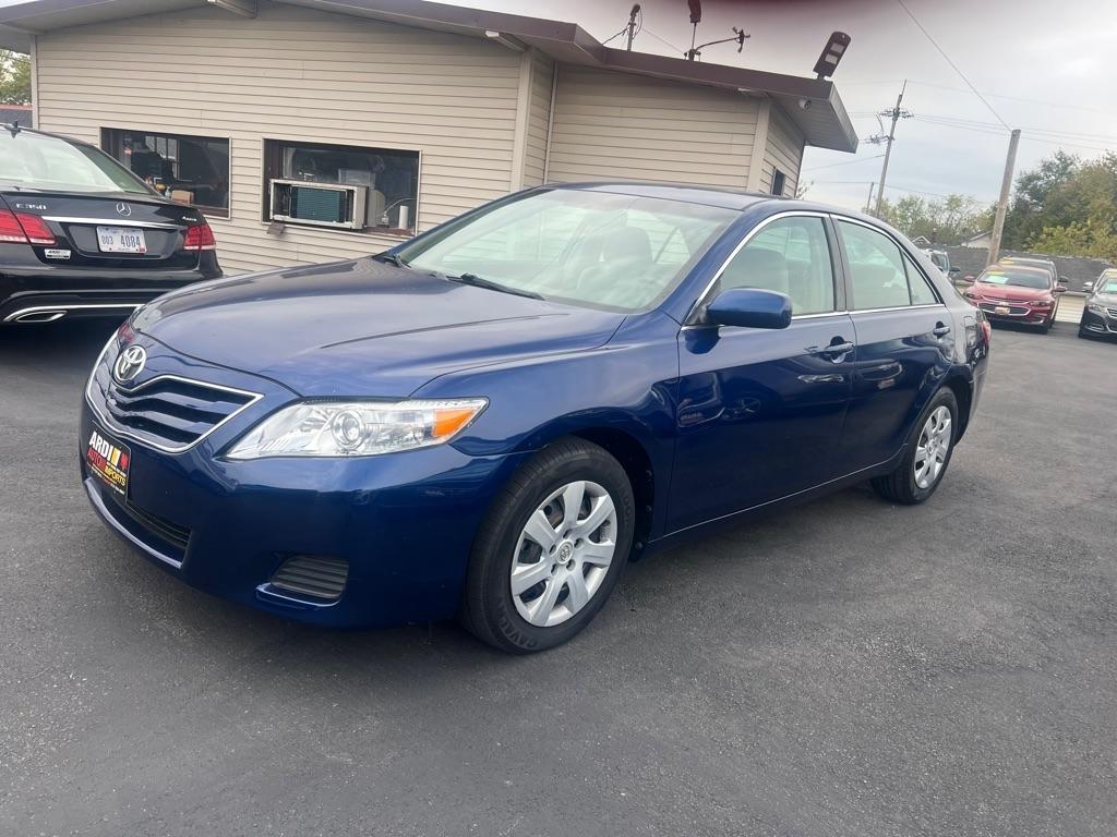 Toyota Camry SE 6-Spd MT 2010