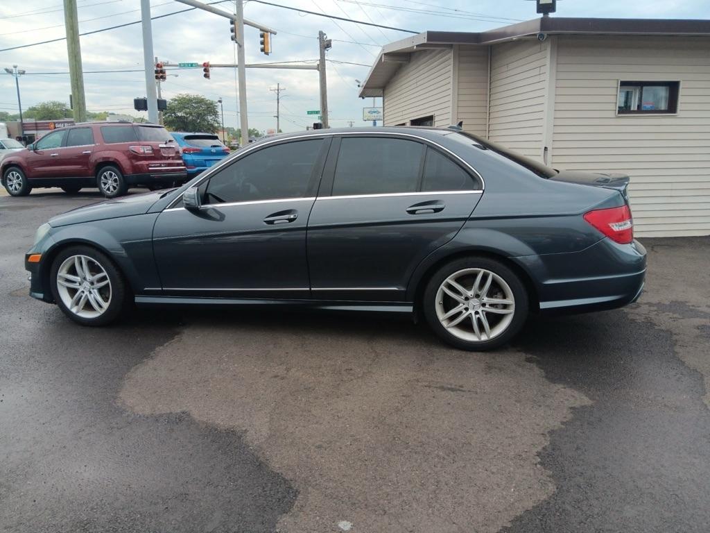 Mercedes-Benz C-Class C300 4MATIC Sport Sedan 2013