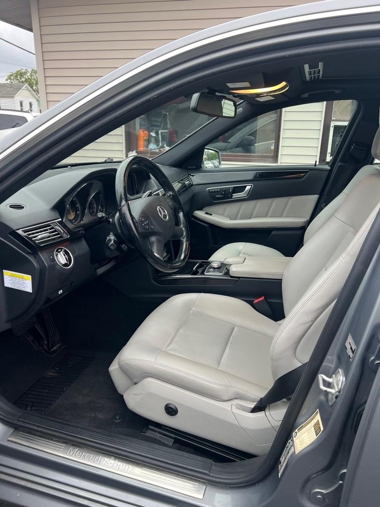 Mercedes-Benz E-Class E350 Sedan 2012