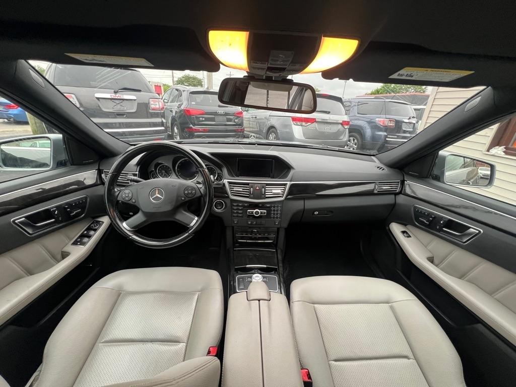 Mercedes-Benz E-Class E350 Sedan 2012